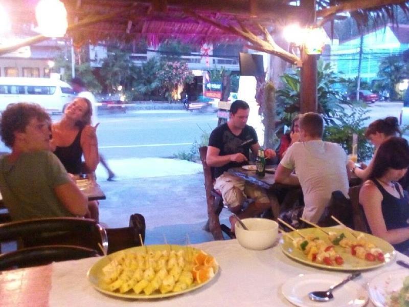 Green Leaf Guesthouse Krabi Exterior photo
